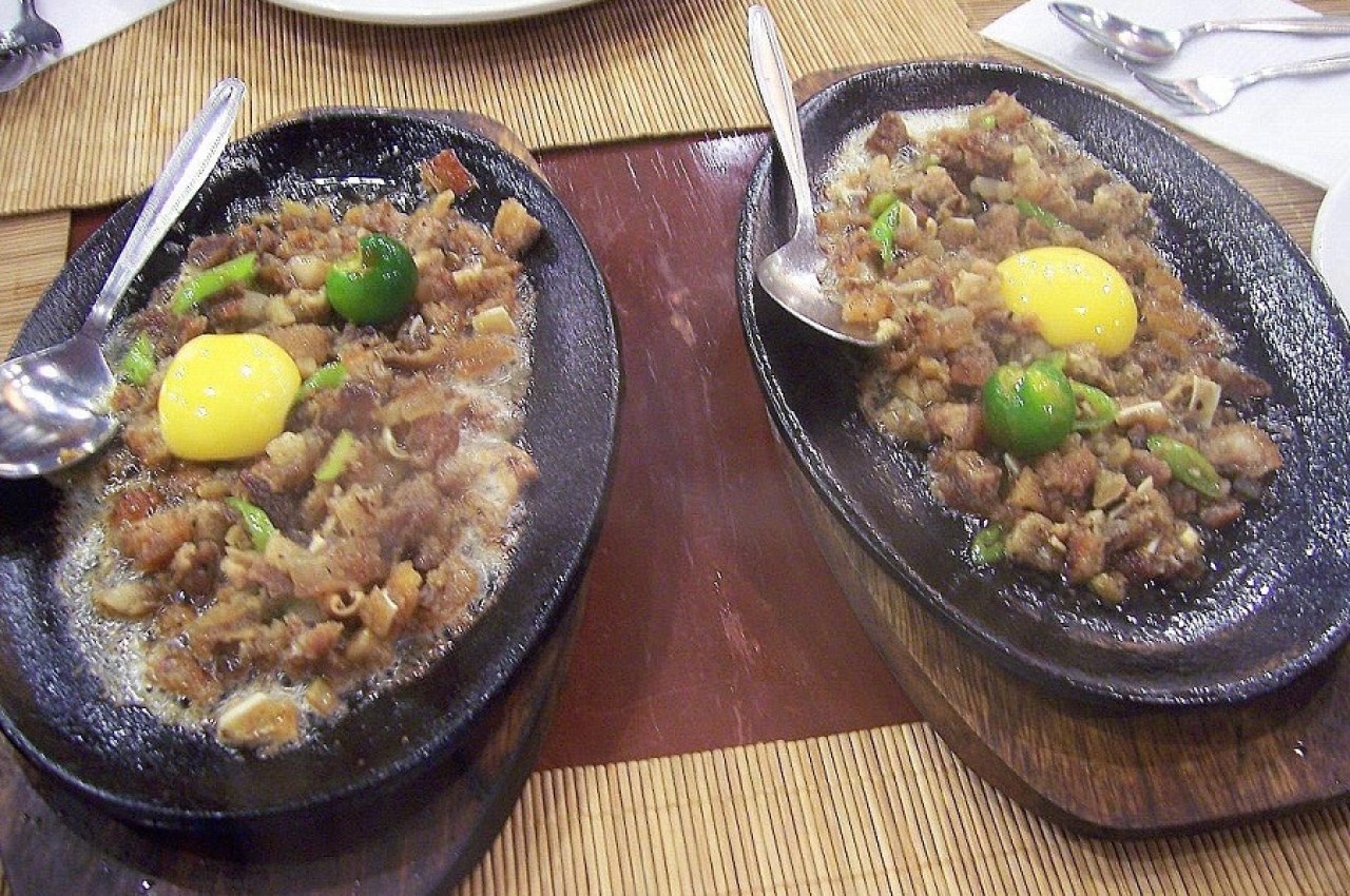 Dive into Two of the Philippines’ Top Comfort Foods 