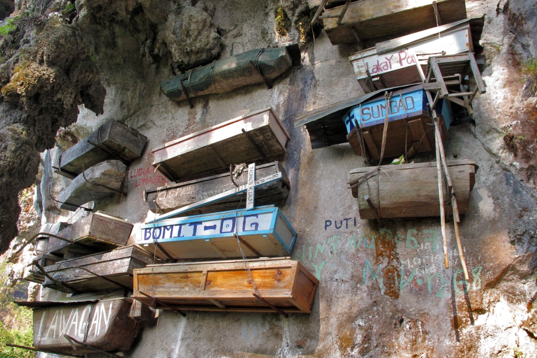 Ataúdes colgantes en Sagada, Región de la Cordillera