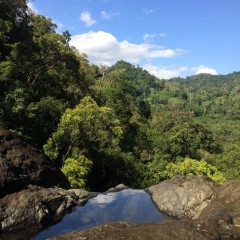 Pozo en la parte alta de las cascadas Inuman Banog