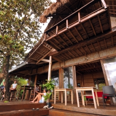 En la cabaña principal