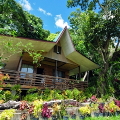 Farmhouse accommodation at Marayugon