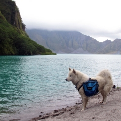 Lago en el cráter