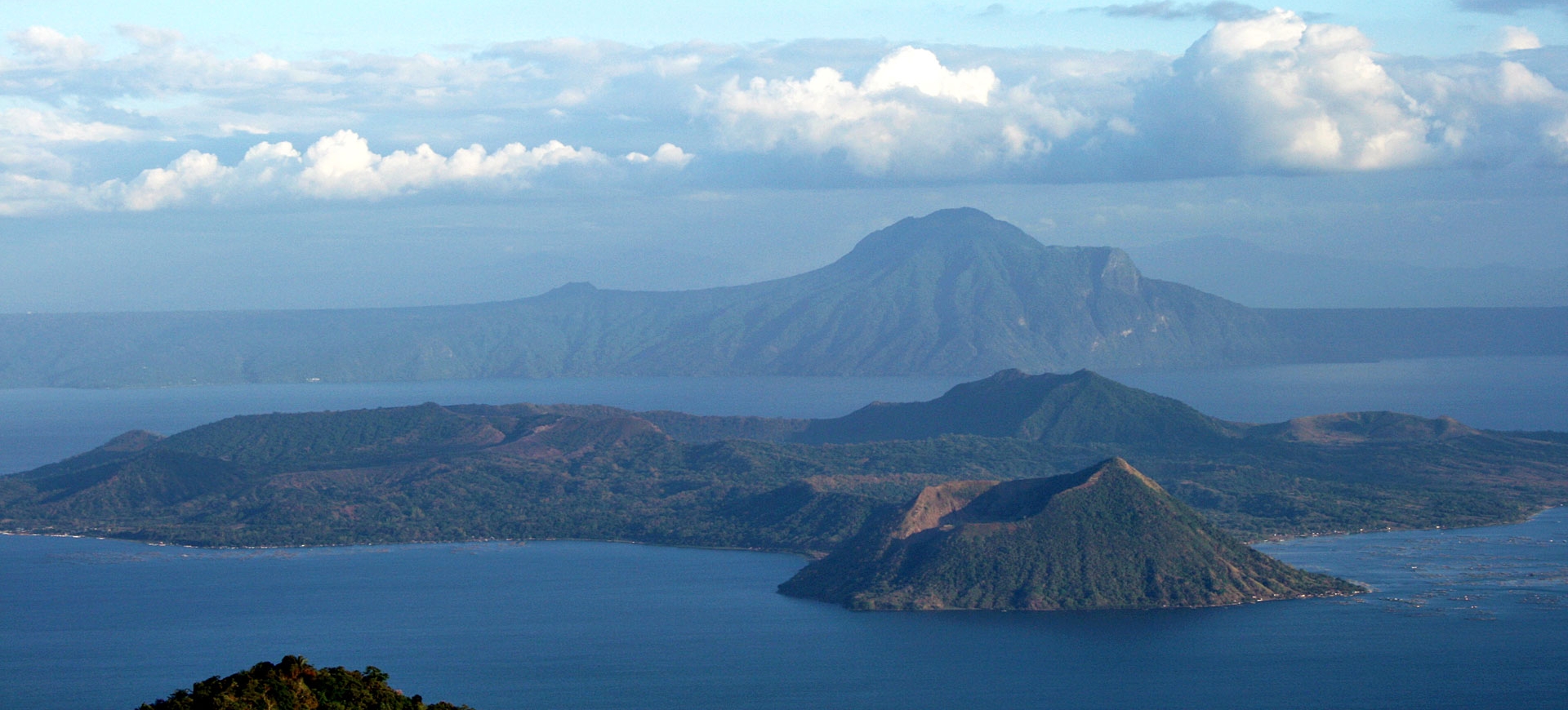 Manila Cruise Excursion: Taal Volcano, Tagaytay and Taal Heritage Town